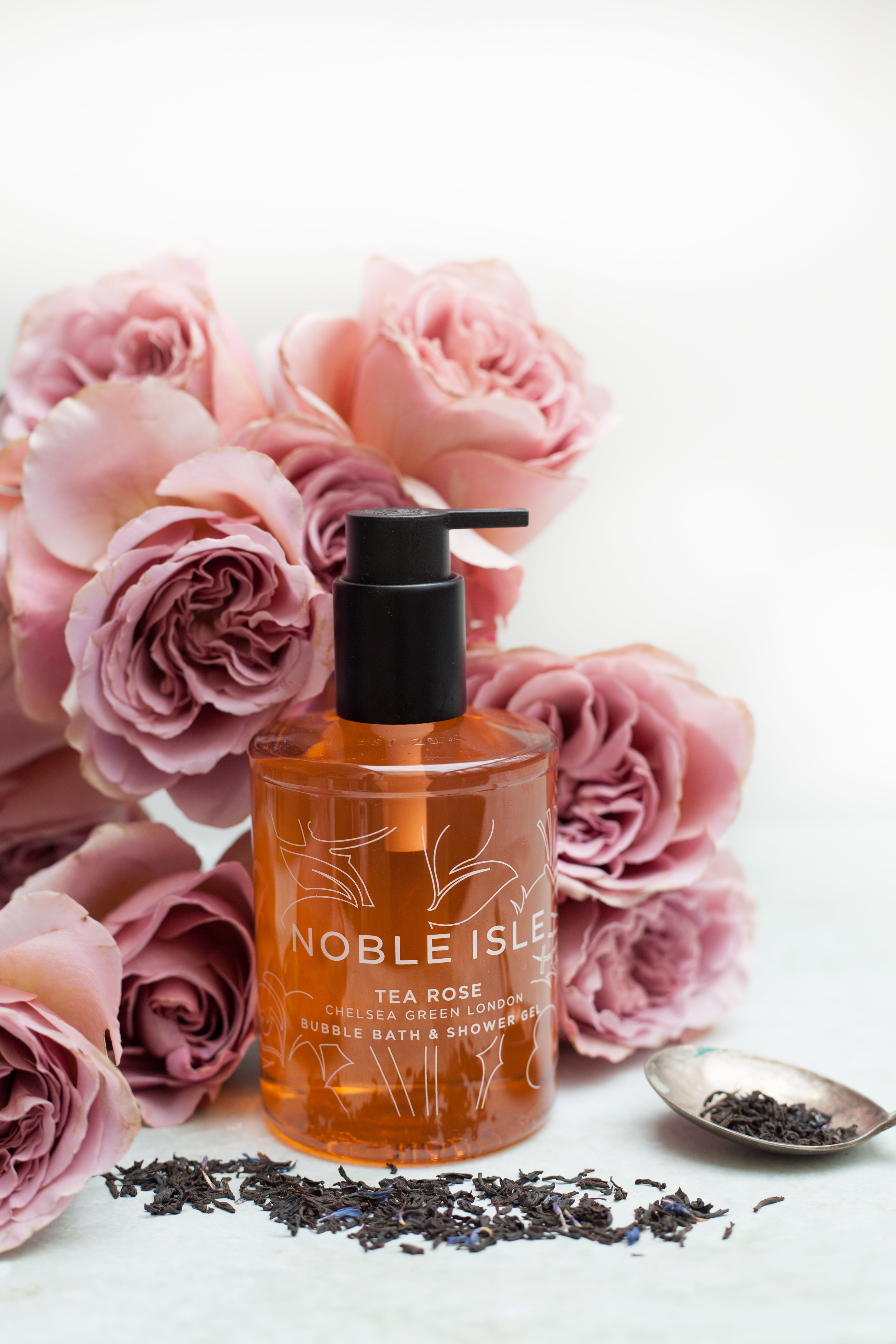 NOBLE ISLE : Bath & Shower Gel Tea Rose