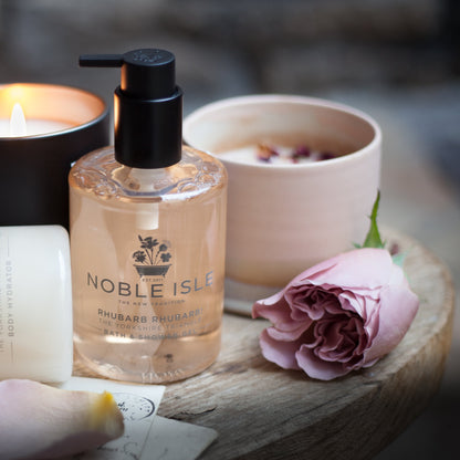 NOBLE ISLE : Bath & Shower Gel Rhubarb Rhubarb!