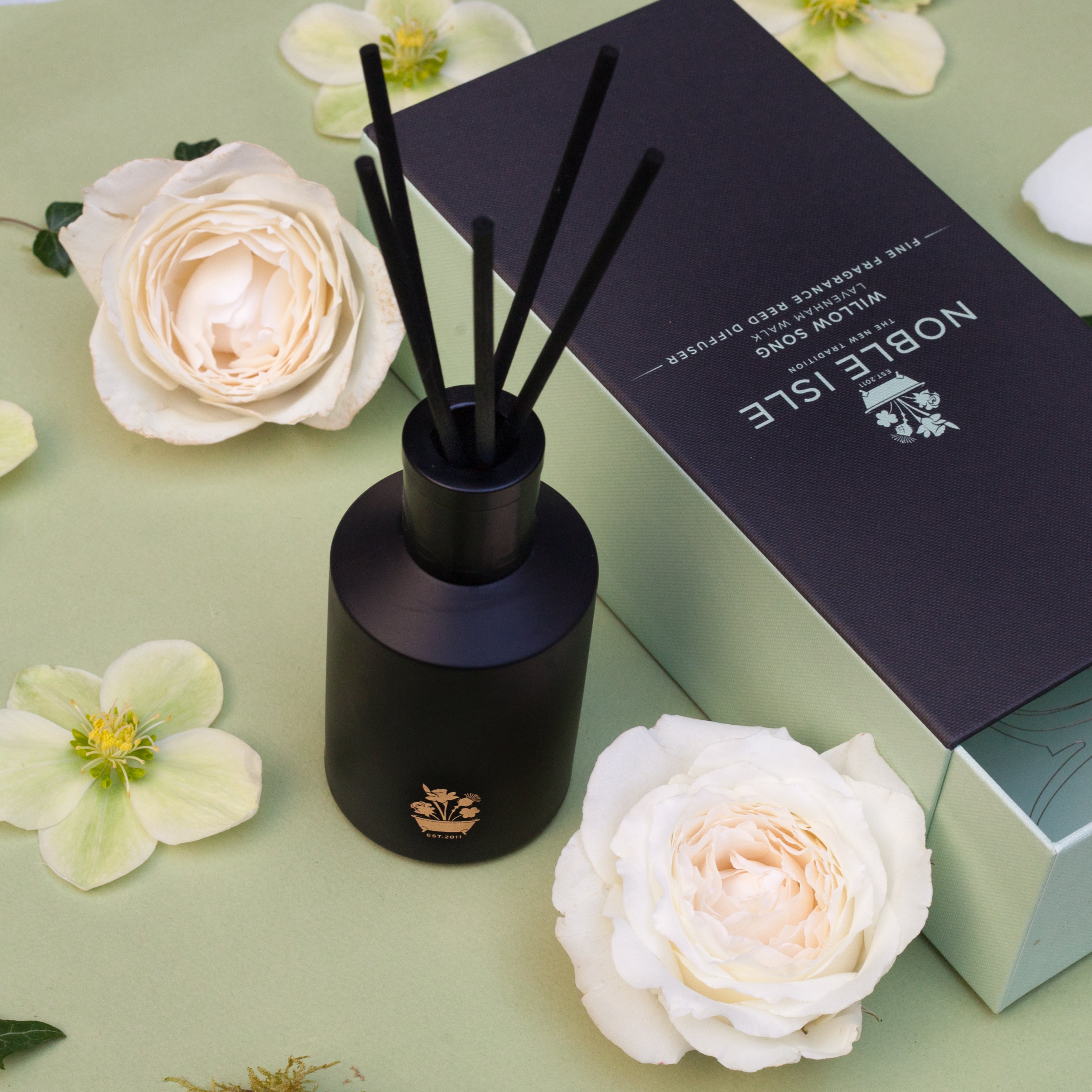 NOBLE ISLE : Fine Fragrance Reed Diffusers Willow Song