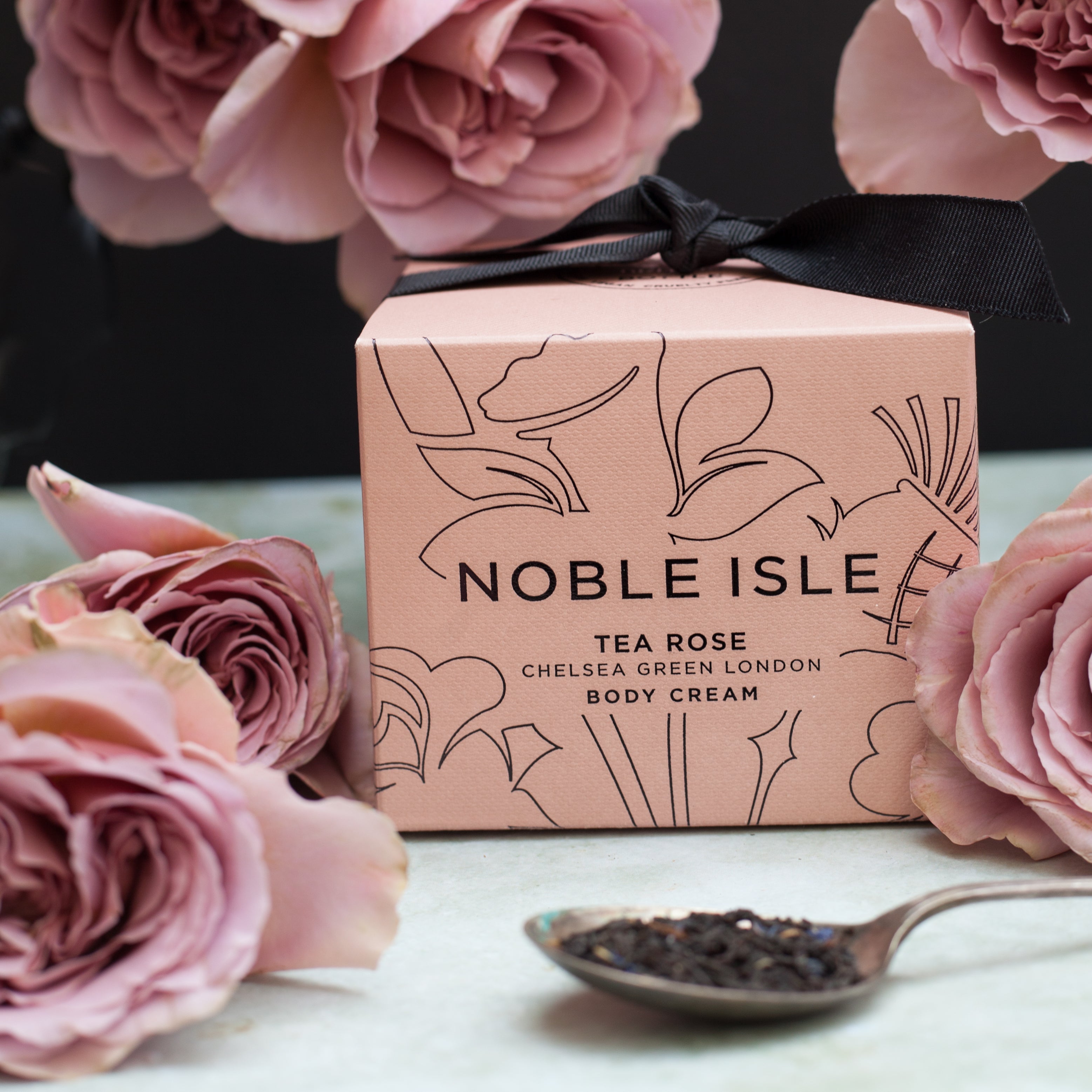 NOBLE ISLE : Body Lotion, Cream & Oil Tea Rose